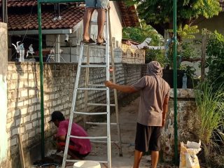 Kegiatan Kerja Bakti di Wilayah RT. 003 RW. 007 Kelurahan Kraton