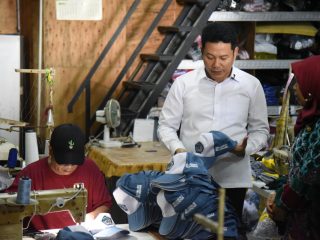 Bupati Sidoarjo Instruksikan Dinas Pendidikan Dukung Pemasaran Produk UMKM Lokal