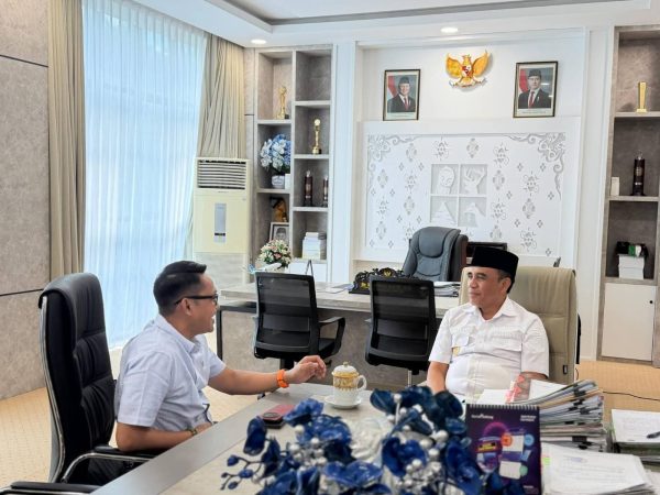 Sebelum Ambil Formulir Pendaftaran, ART Bertemu Anwar Hafid