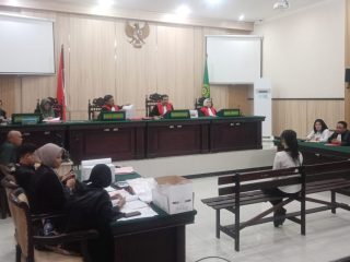Sidang Kasus Karyawan Diduga Menggelapkan Uang Setoran Penginapan Di Mojokerto, Jaksa Hadirkan Saksi Management Reddors, 2 Saksi Mangkir