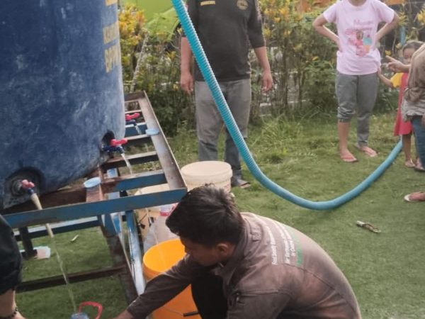 Tindak Lanjuti Instruksi Gubernur, Dinas Cikasda Sulteng Pastikan Kebutuhan Air Bersih Korban Gempa di Sigi Terpenuhi