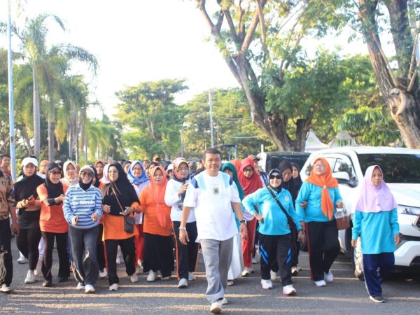 Peringati Hari Lansia, Wabup Parigi Moutong Hadirkan Pemeriksaan Kesehatan Gratis dan Bakar Semangat Anggota Paskibraka