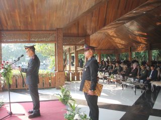 80 Tahun Mengabdi, Polri Untuk Masyarakat: Polres Purwakarta Gelar Upacara Hari Bhayangkara Ke-80 Penuh Khidmat