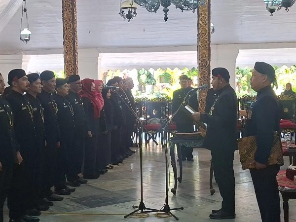 Bupati Sumenep Lantik Puluhan Pejabat Administrator dan Pengawas