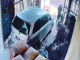 Diparkir Depan Toko Bangunan, Motor Vario Raib Di Curi Maling