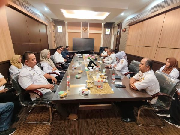 Belajar Ke Kalsel, Diskominfostandi Pulang Pisau Siapkan Pembenahan Layanan Informasi Publik