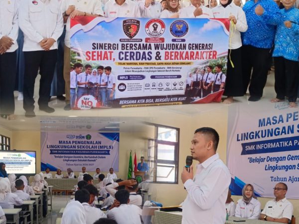 Bentengi Pelajar dari Ancaman Narkoba, Satres Narkoba Polres Purwakarta Gelar Sosialisasi P4GN di SMA 1 Pasundan