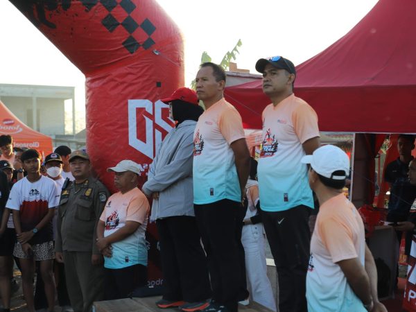 "Langkah Kaki di Tanah Rejotangan, PLT Bupati: Lari Ini Untuk Sehat, Untuk Alam, Untuk Wong Cilik"Fun Trail Run 2026, Ketika Keringat Pagi Menjadi Doa Untuk Tulungagung