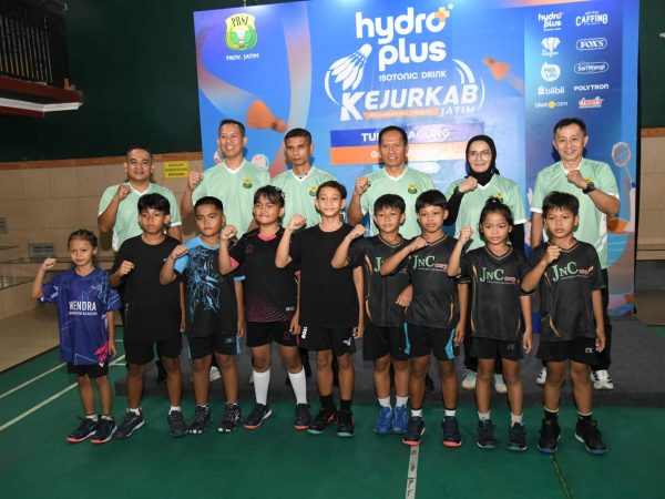 "GEBRAK GOR BORO! Kejurkab Bulutangkis 2026 Resmi Dibuka, Plt Bupati Ahmad Baharudin Tekankan Pembinaan Serius dan Mental Juara"