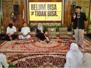 Hari Santri Nasional, Pemkab Banyuwangi Bekali Santri Wawasan Bisnis Digital dan Media Sosial